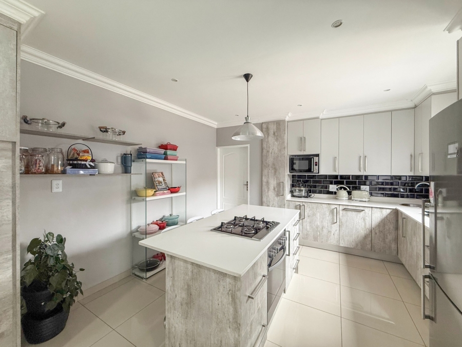 4 Bedroom Property for Sale in Melodie North West